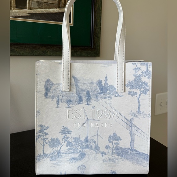 Ted Baker Kimcon Romantic Small Icon Tote Bag in White Landscape Toile Print - Picture 1 of 7